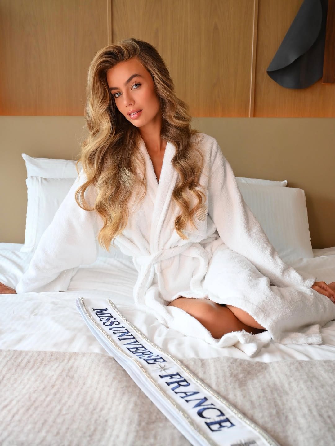 Garance, robe and sash, getting ready, October 2026